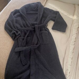 Barefoot dreams Cozy charcoal grey Robe size 2